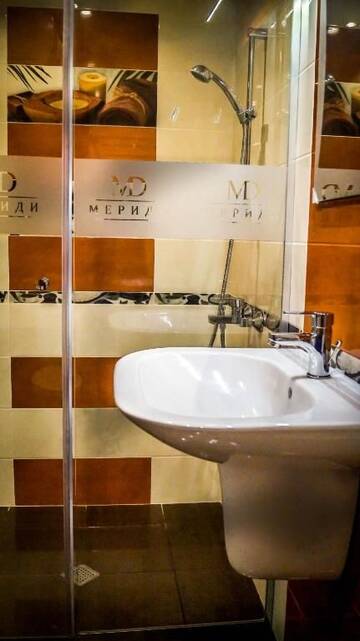 Фото номера Апартаменты с видом на сад Гостевой дом Guest House Meridi г. Priseltsi 17
