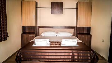 Фото номера Двухместный номер с 1 кроватью Гостевой дом Guest House Meridi г. Priseltsi 4